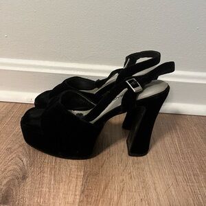 Mainframe Vintage/80s/90s/Y2K Black Velvet Platform Heels